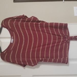Light maroon and tan top